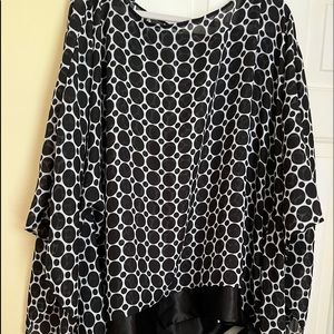 26/28 Cato polka dot black and white top